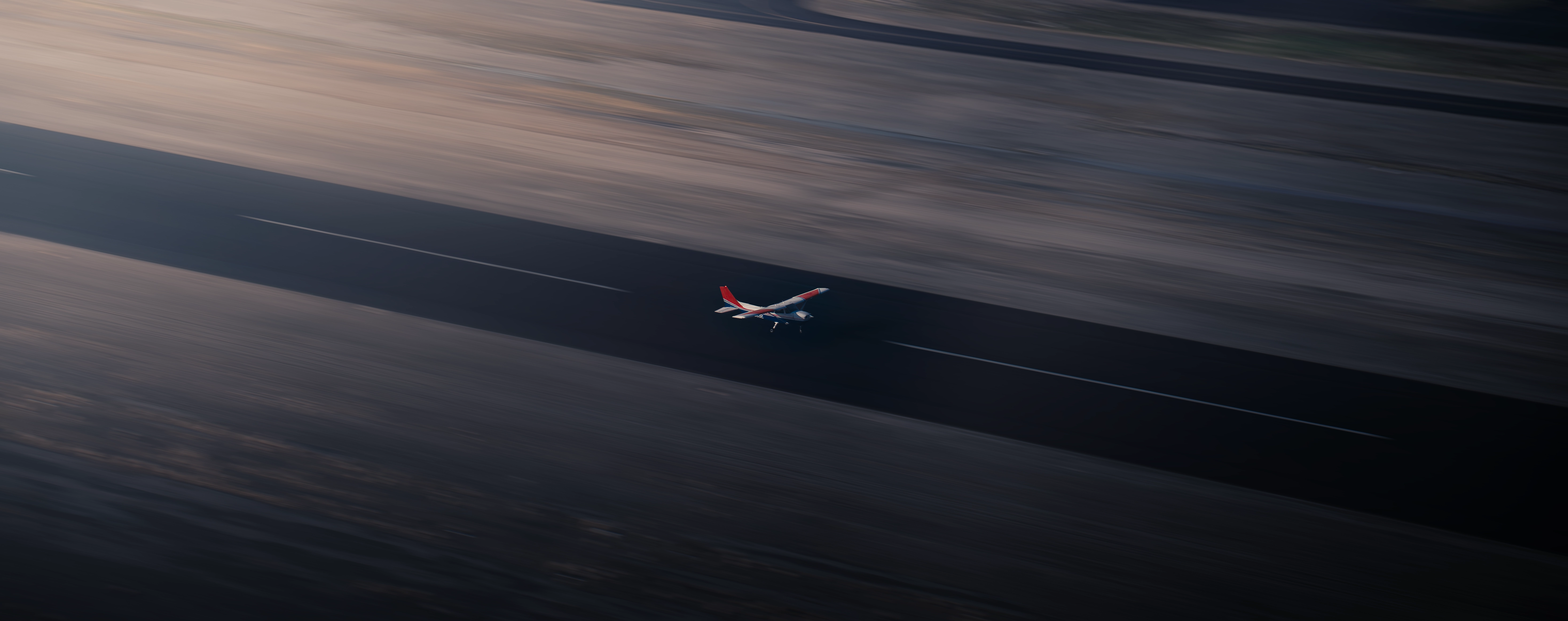 Blitz Aviation Salt City Lake Flight School Utah - Plane flying over Ohio mountains